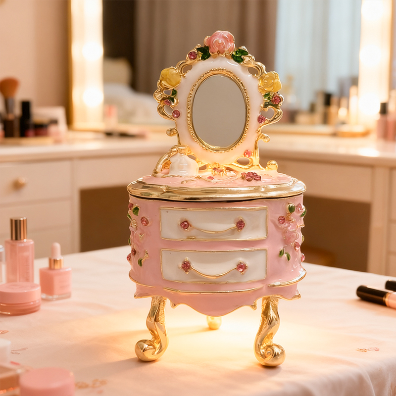 手描きの小さなジュエリーボックスは、化粧台に最適です。バレン - Vanity Home Decor のレビューと価格